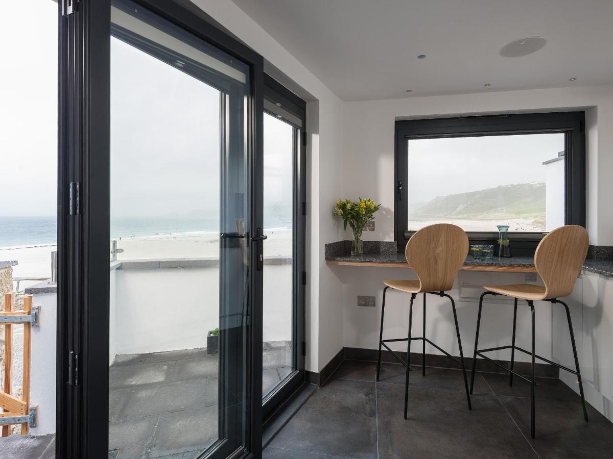 The Old Beach Store Sennen Cove Esterno foto
